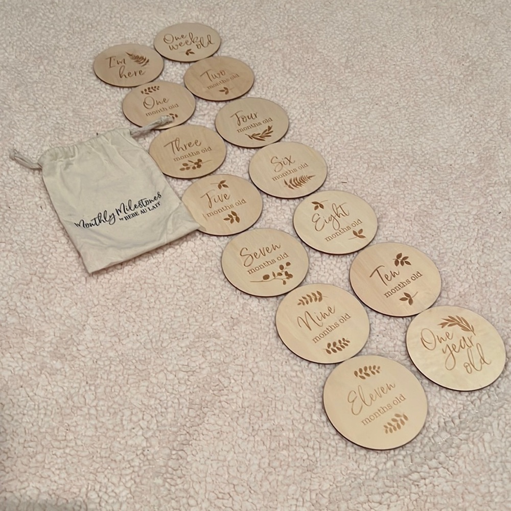 Monthly Milestones by Bebe Au Lait . Excellent condition
